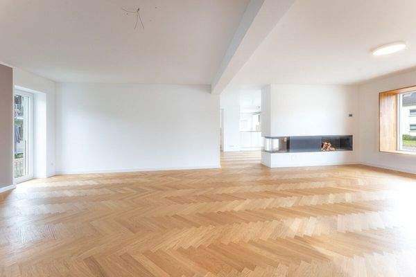 Wohnzimmer mit Blick zur Küche