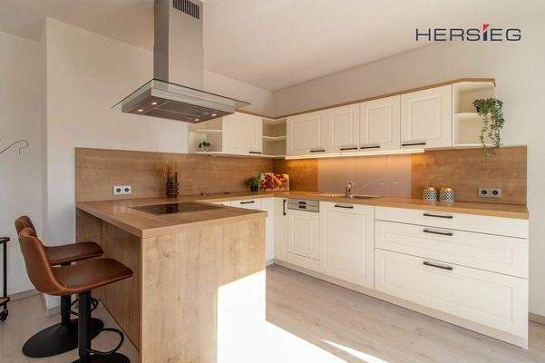 Küche im Wohn-Essbereich