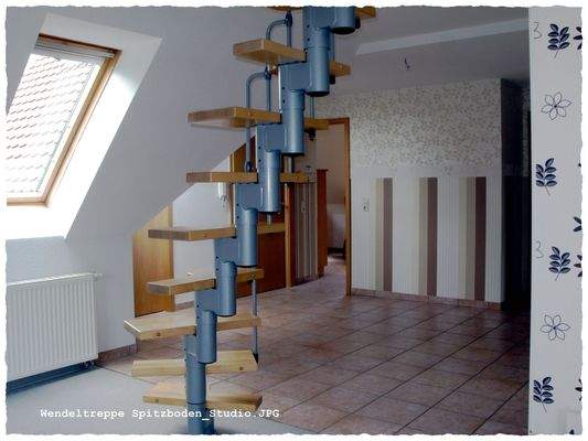 Wendeltreppe Spitzboden_Studio