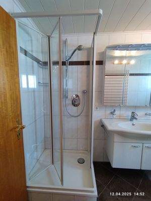 Dusche im Obergeschoss