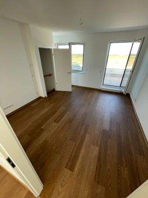 Schlafzimmer mit Ausgang zur Dachterrasse.JPG