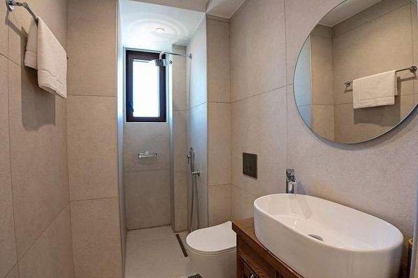 Kreta, Rethymno: Drei Luxusvillen, nur einen kurzen Spaziergang vom Strand entfernt zu verkaufen