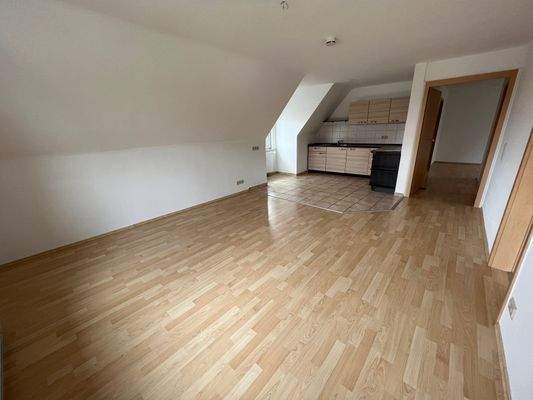 Wohnzimmer mit Küche