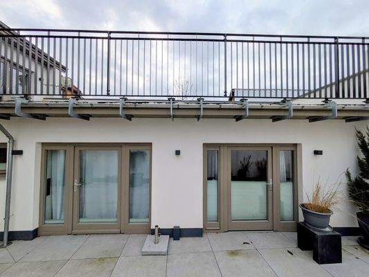 neuer Anbau mit Dachterrasse