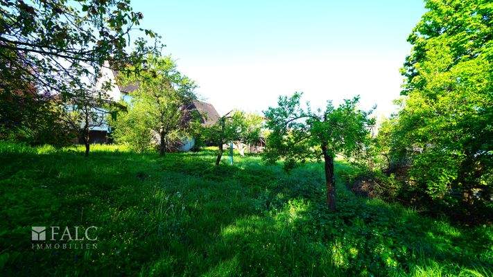 Bauplatz auf 761 m² Grundstück
