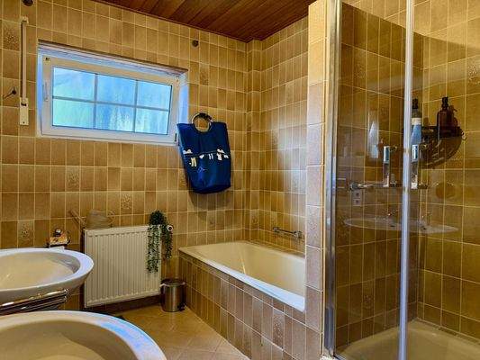 Tageslichtbad Erdgeschoss