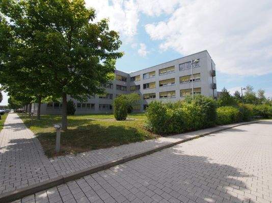 Am Wolfsmantel 46, Erlangen