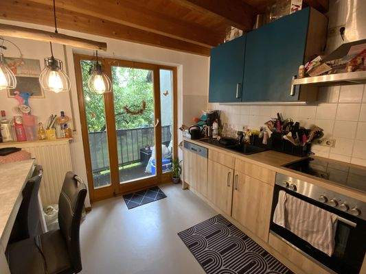 Küche mit Balkon Wohnung Obergeschoss Nebengebäude