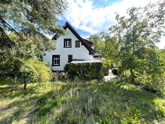 Hausansicht aus dem Garten