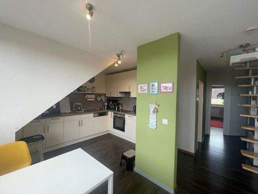 Eingangs- Küchenbereich