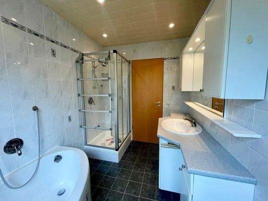 Badezimmer Richtung Flur