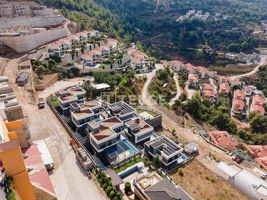 Detached Villas with Sea and Castle Views in Bektaş Alanya