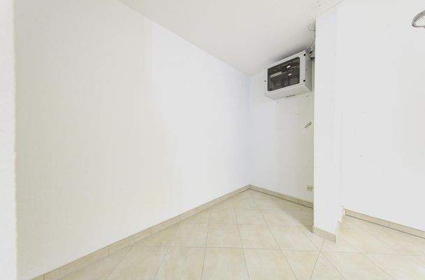 UG Büro - Serverschrank