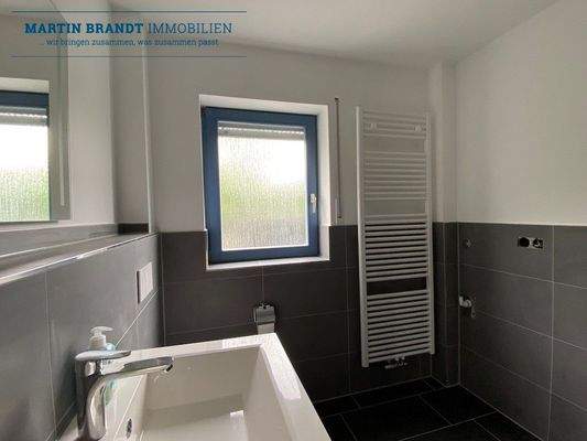 Tageslichtbad mit Dusche