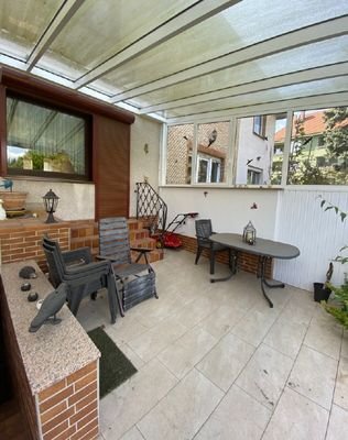 überdachte Terrasse