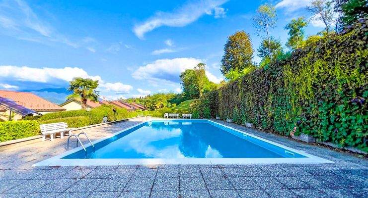 03 - Gemeinschaftspool.jpg