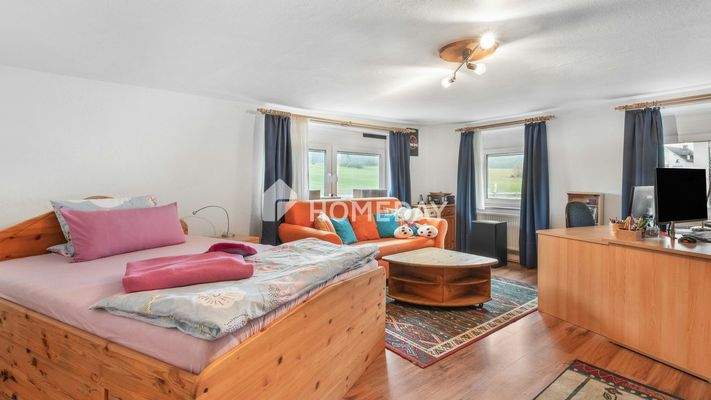 1. OG Schlafzimmer 1