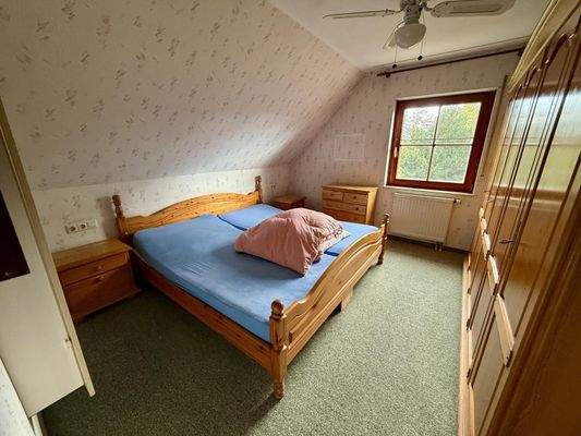 Schlafzimmer 3