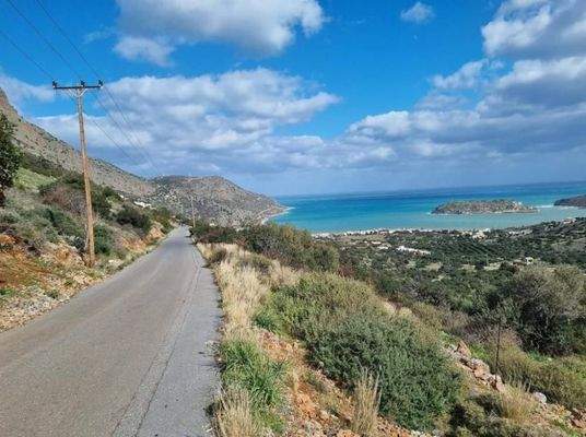 Kreta, Plaka: Baugrundstück mit Panoramablick auf Spinalonga und die Elounda-Bucht zu verkaufen