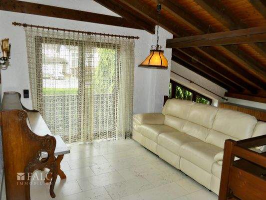 OG2: Empore, Süd-Loggia-Balkon