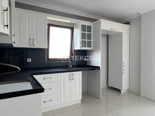 Apartments with Multiple Kitchen Types in Yalıncak Trabzon