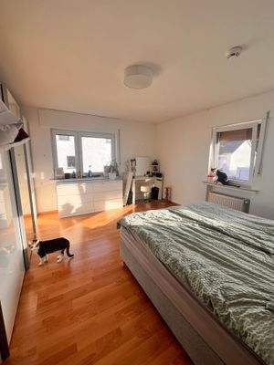 großes Elternschlafzi vom Wohnbereich abgehend