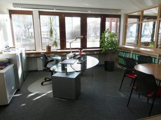 Büroraum 8/ Zimmer 1