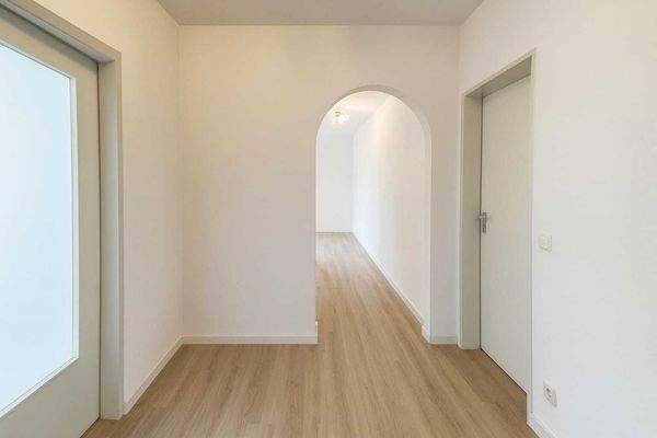 Flur KI Beispielbild