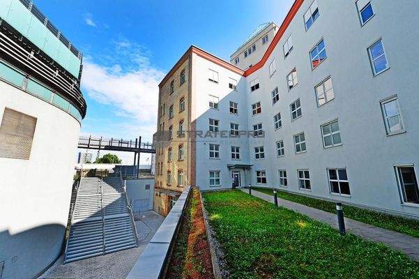 Außenansicht Gebäuderückseite