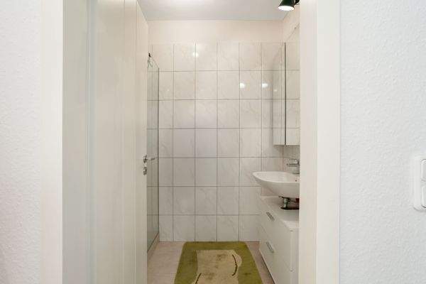 Badezimmer mit Dusche