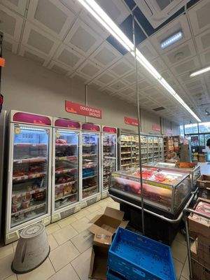 Shop for Sale in İstanbul with Migros Market Tenant