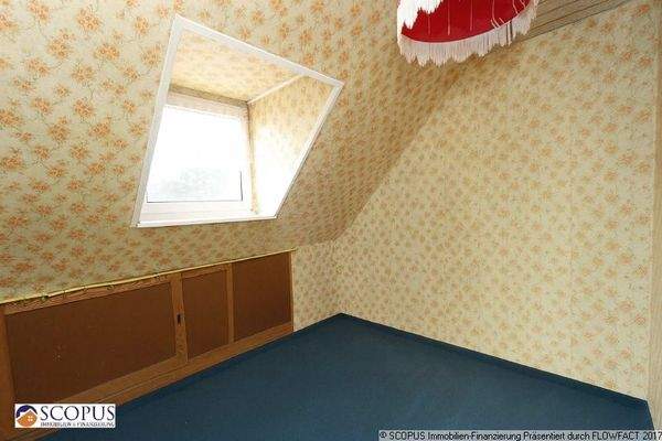 Zimmer im Dachboden