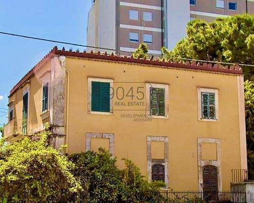 Historische Stadtvilla aus dem späten 19. Jahrhundert im Herzen von Siracusa - Sizilien