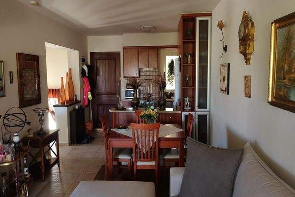 Kreta, Pirgos Psilonerou: Schönes Haus in toller Anlage in Strandlage zu verkaufen