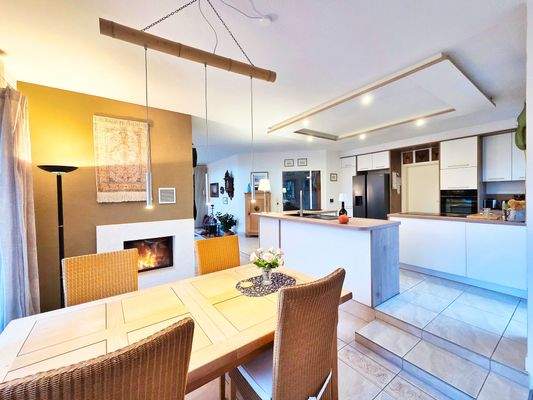 Esszimmer mit Blick Küche