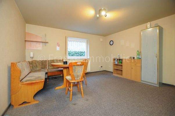 zusätzlicher Aufenthaltsraum im Keller