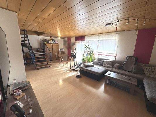 Blick ins Wohnzimmer