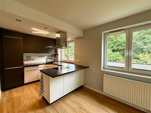 Moderne 4-Zimmer-Wohnung mit großzügigem Balkon und TG-Stellplatz // Schulenhof, Molfsee - Foto 4