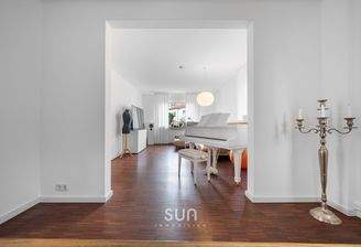 LICHT TRIFFT AUF ELEGANZ