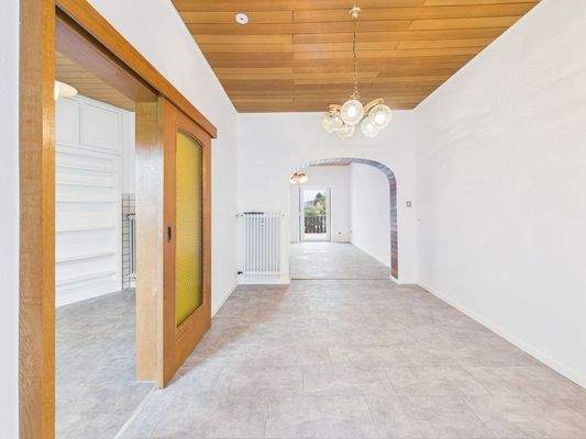 Essen mit Blick in Wohnen 