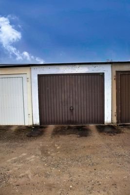 separate Garage
