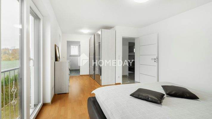 1. OG Schlafzimmer 1 2