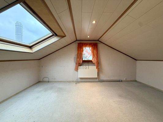 Dachboden rechts