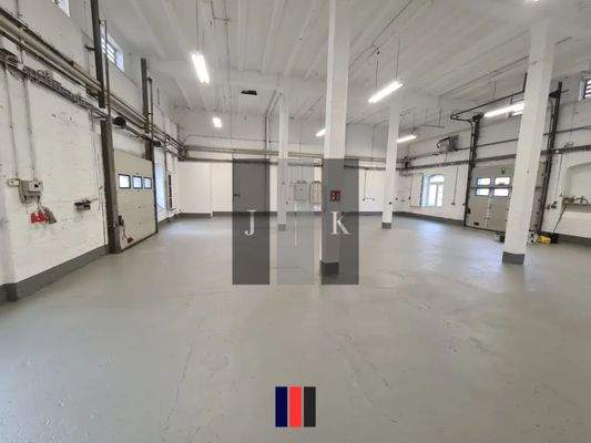 Halle Innenansicht 1