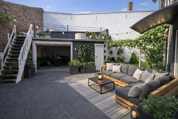 gemütlicher Innenhof