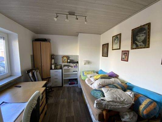 Kinderzimmer (Wohnung EG)