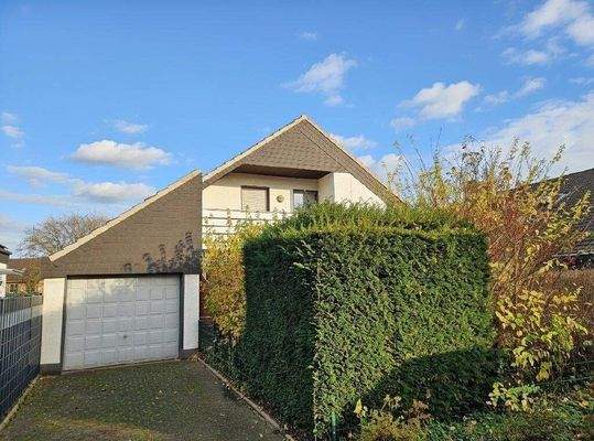 Garagen-/Vorderansicht