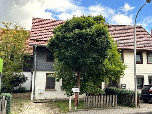 1 aussenansicht-doppelhaushaelfte-hilkerode-rkm-immobilienkontor.jpg