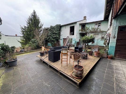 Terrasse im Innenhof