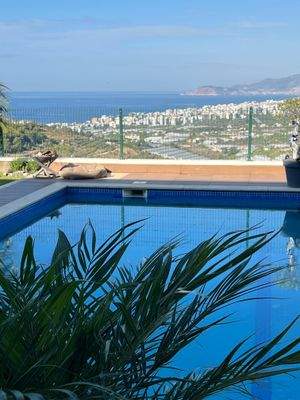 WhatsApp Image 2024-11-11 at 10.51.45 (1).jpeg